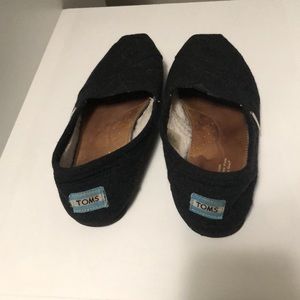 Black Toms size 8.5